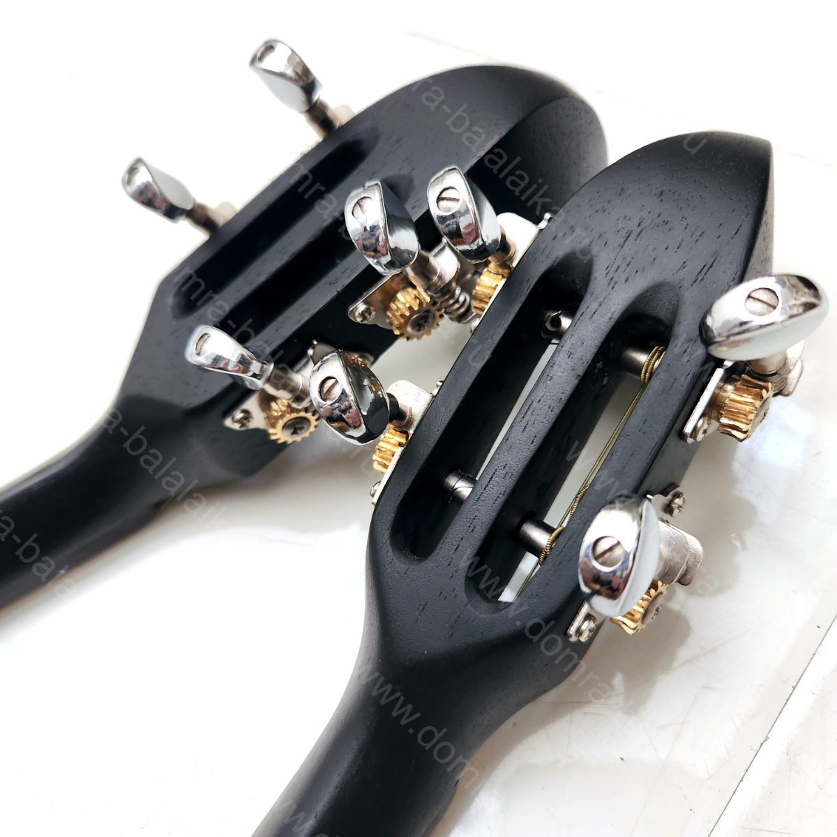 ebony, steel frets, enlarged body, soundboard: resonant spruce, body: flamed ma..., photo 8