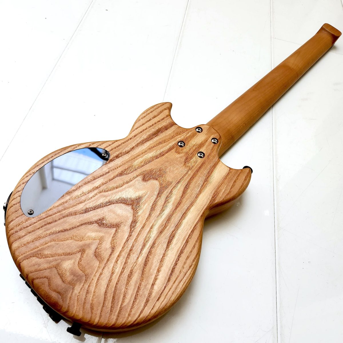 Body — figured ash; neck — roasted maple; fingerboard — lunar ebony; two custom..., photo 4