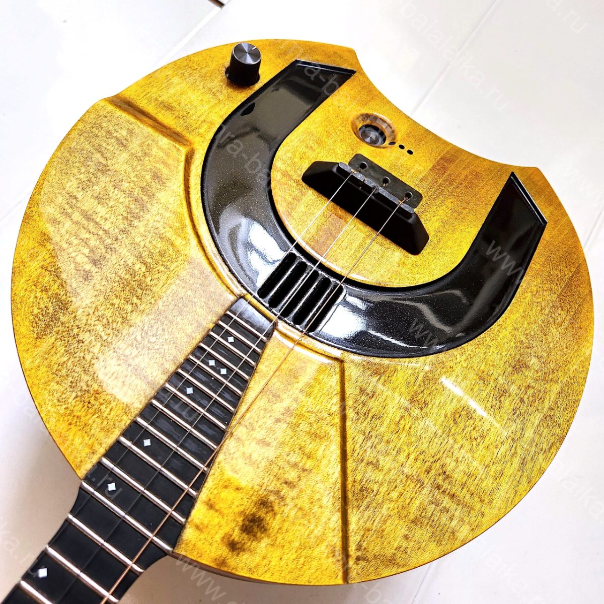Free three‑string electric domras are hard to come by — we don’t get them often..., photo 1