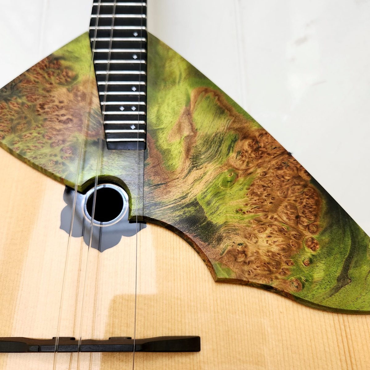 In the photo — a luxury concert balalaika «Northern Lights, No. 2», designed ba..., photo 2