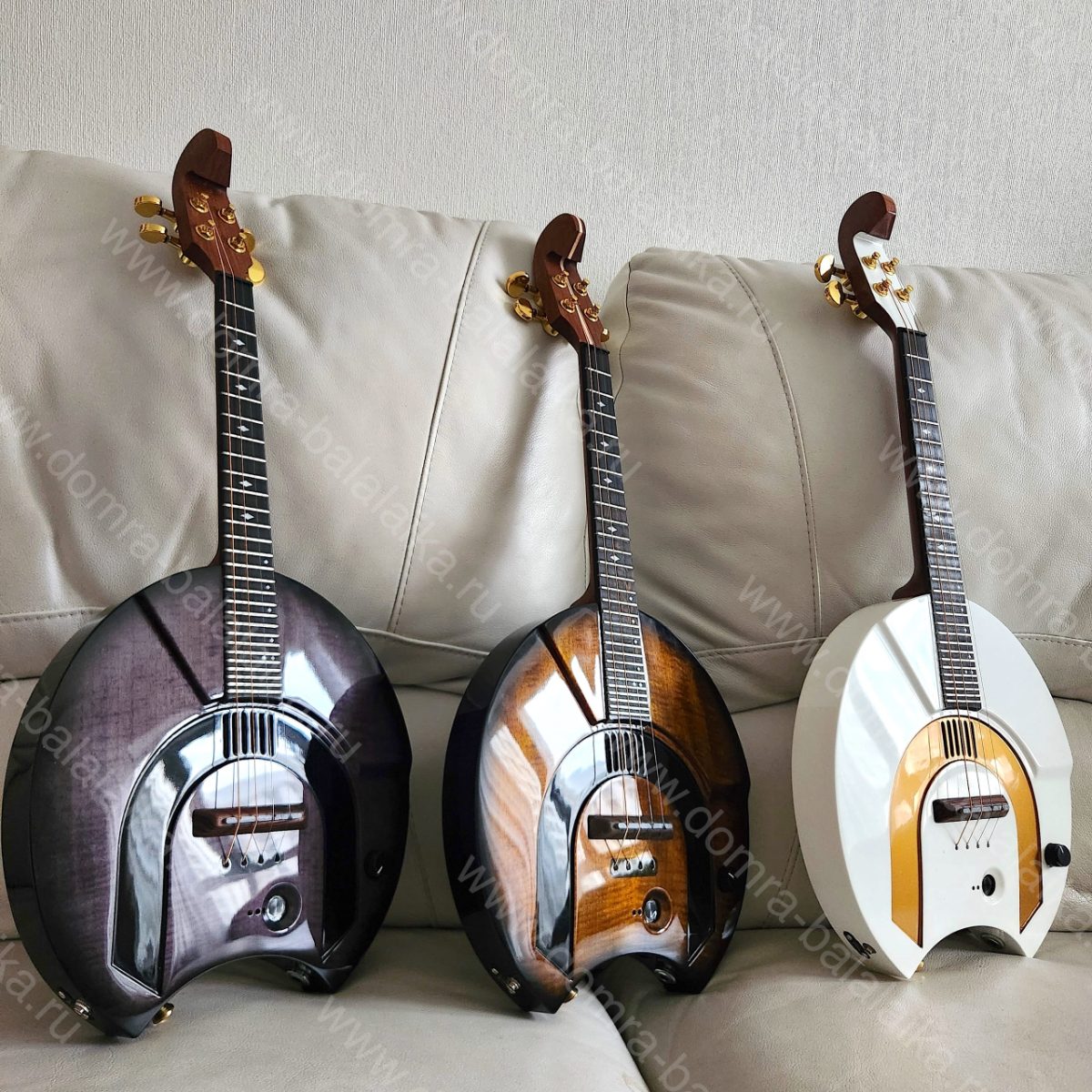 A four‑string domra, in stock, with a mahogany fingerboard and gold hardware —..., photo 4