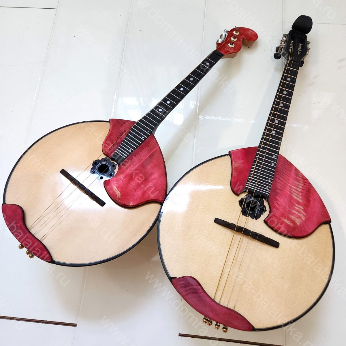 The scarlet four‑string domra lux and the scarlet three‑string domra lux — both..., photo 3