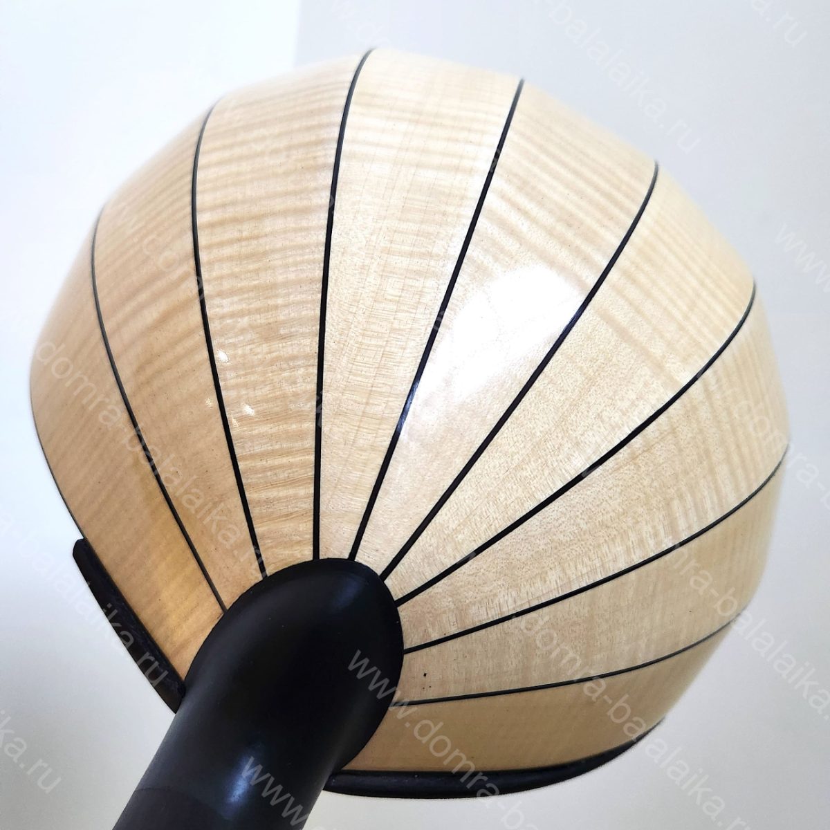 The scarlet four‑string domra lux and the scarlet three‑string domra lux — both..., photo 1