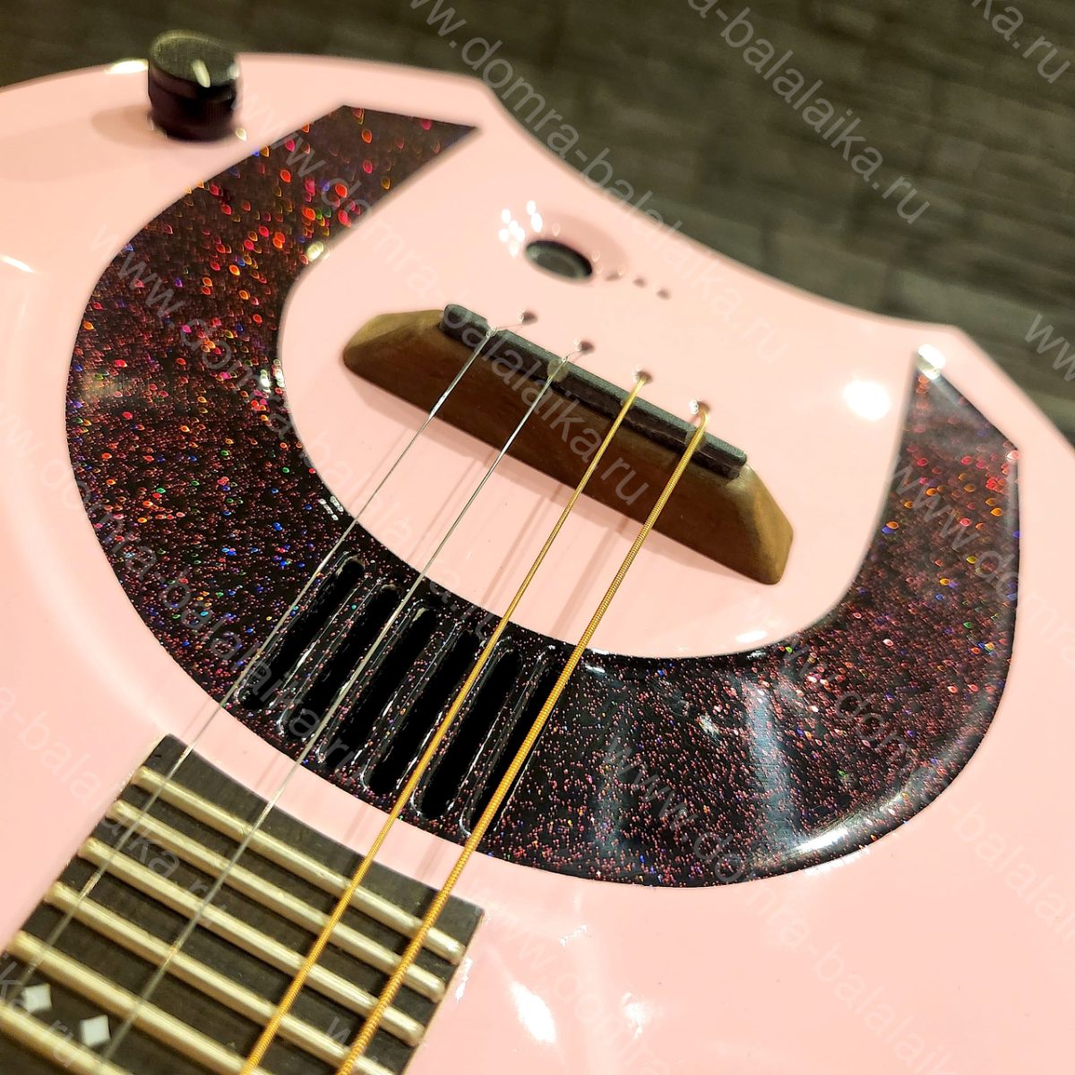 It’s a pink domra with a prism glitter rim featuring a 3D effect — it glows wit..., photo 3