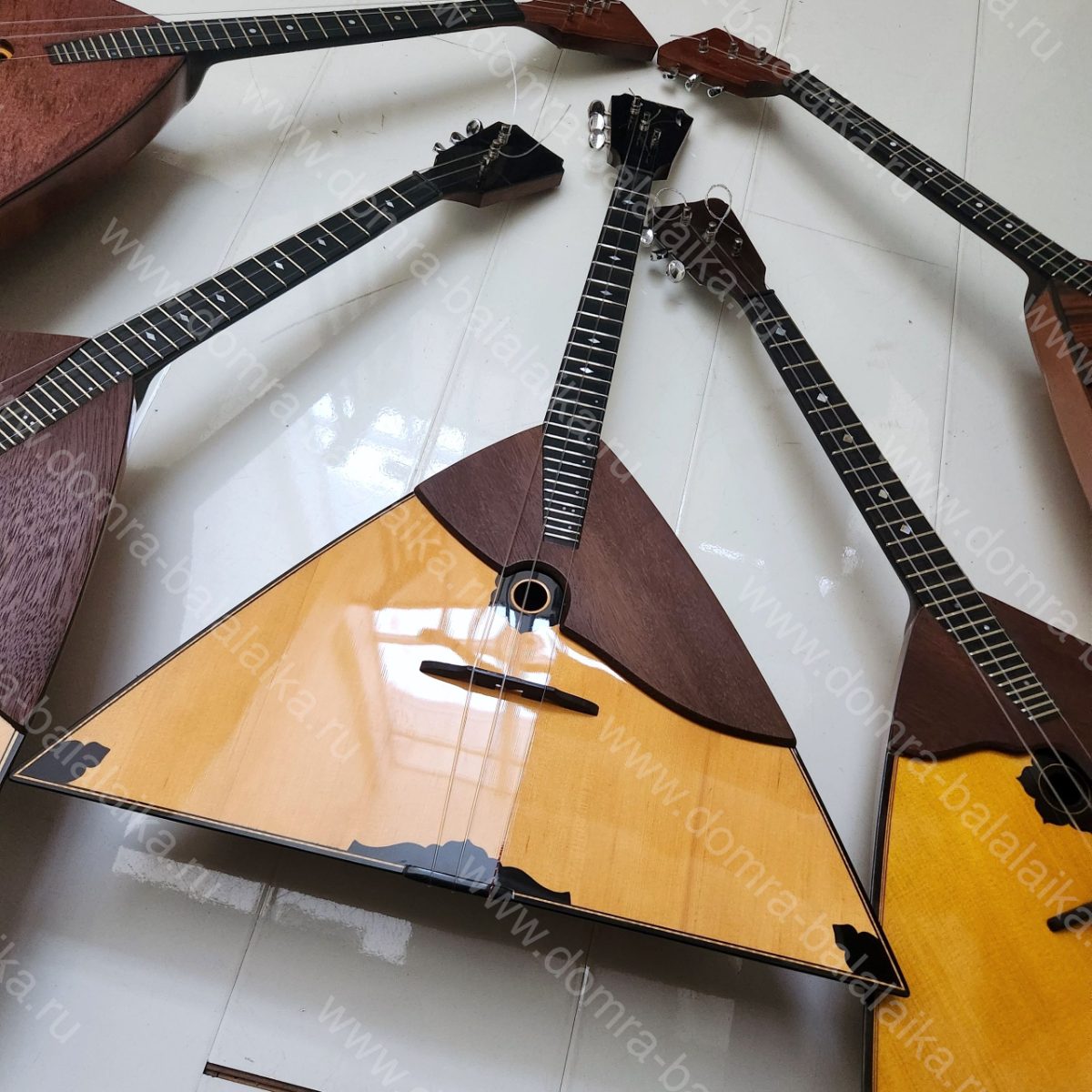 We offer concert and student prima balalaikas. The concert models feature a bod..., photo 5