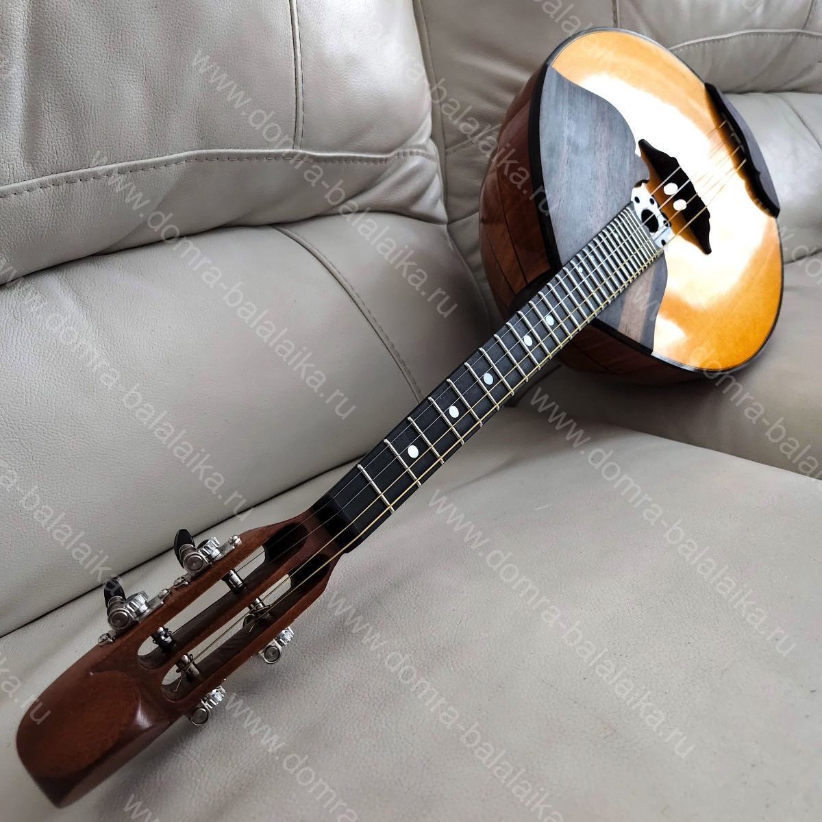 This excellent four-string concert domra with a deep tone is already on its way..., photo 3
