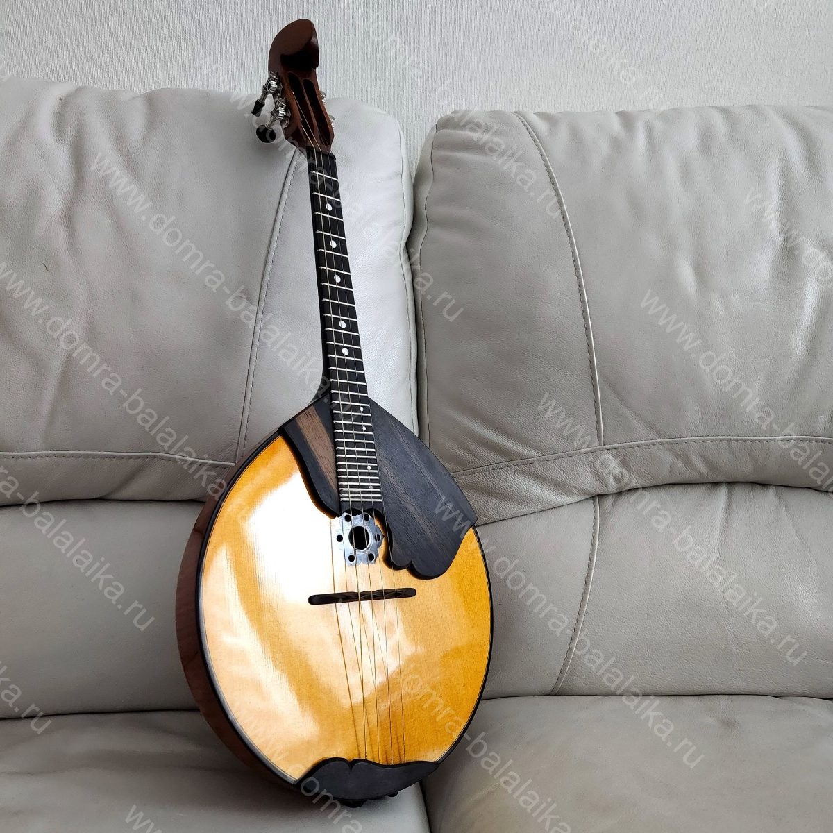 This excellent four-string concert domra with a deep tone is already on its way..., photo 4