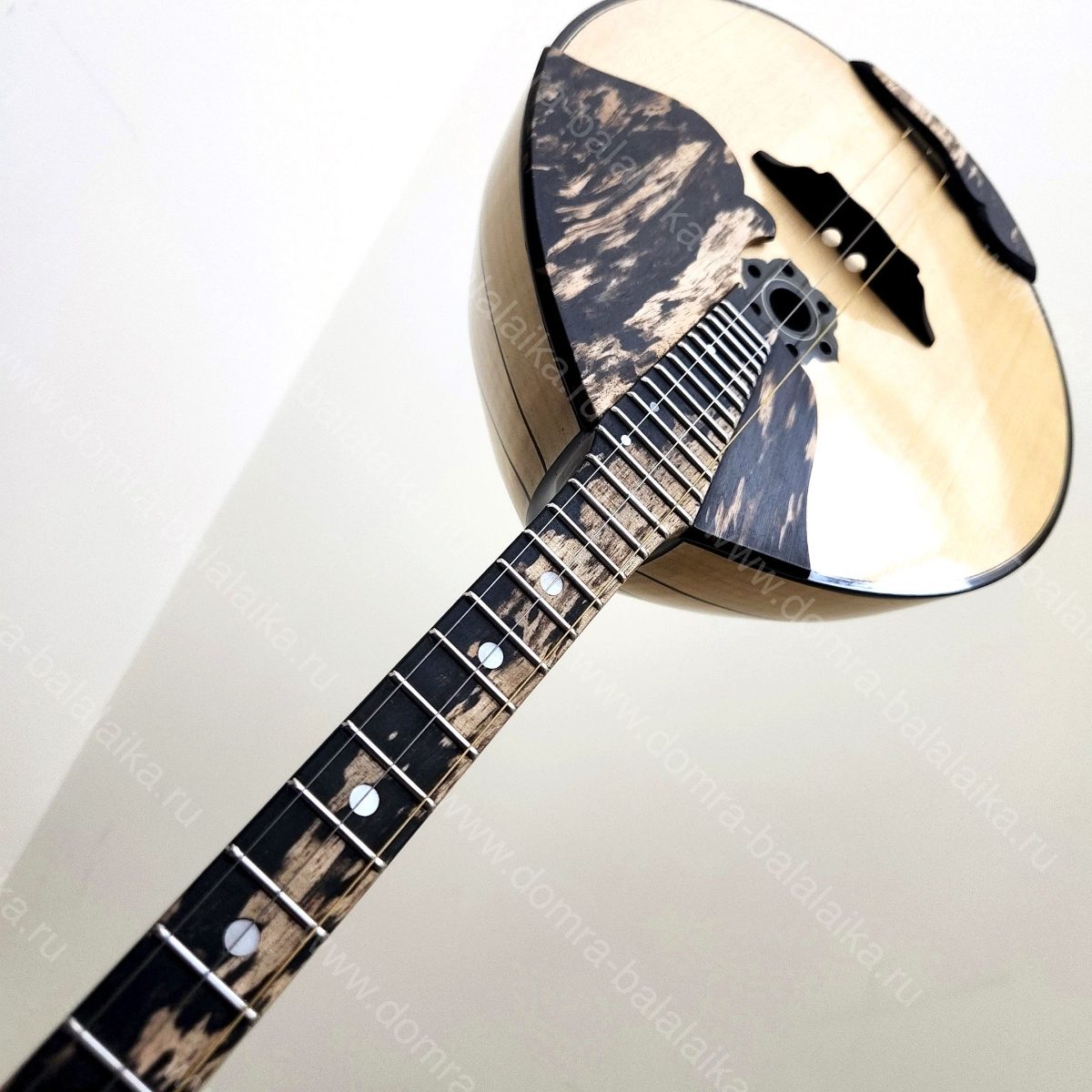 Steel frets, brass hardware, concert‑grade sound with deep lows and bright high..., photo 1