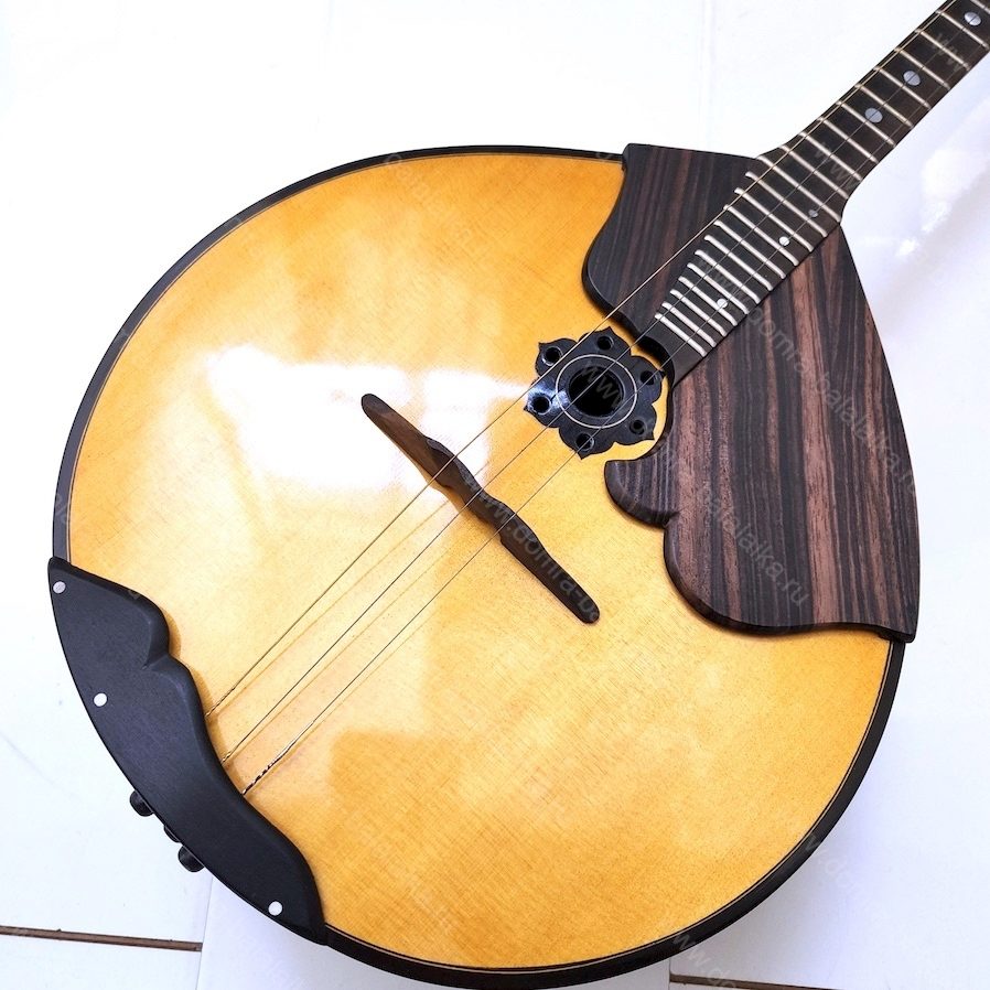 Concert domra with a slightly enlarged body (just a tiny bit). Blackwood, macas..., photo 1