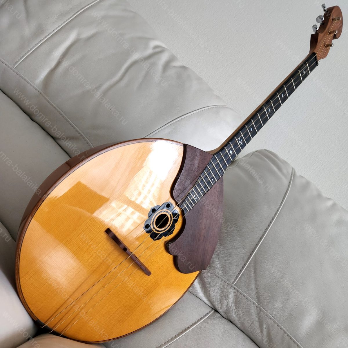 An excellent‑sounding alto in the mid‑price range is ready. The strings are set..., photo 2